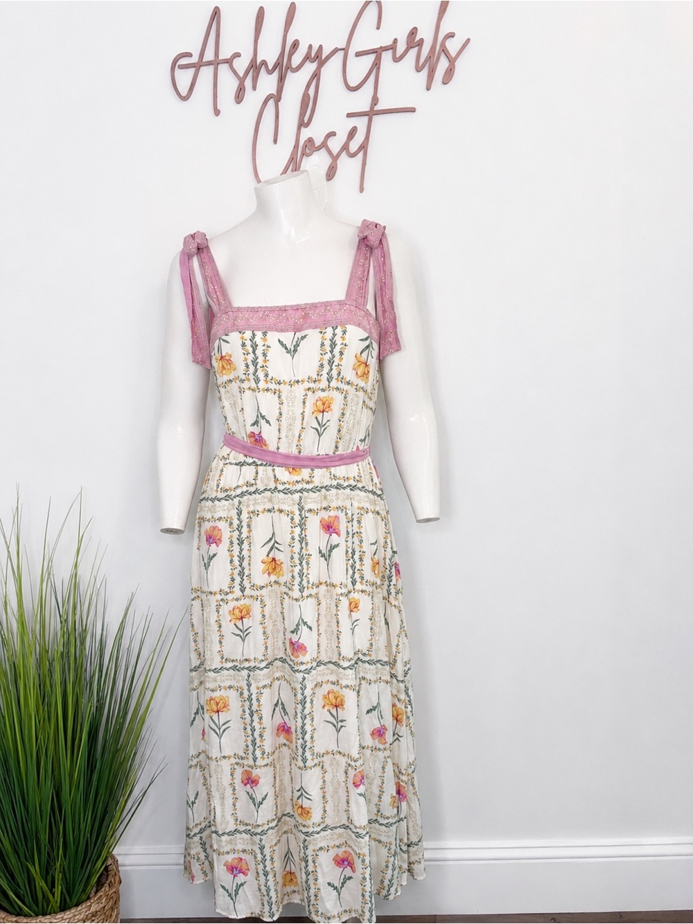 LC Lauren Conrad Floral Tie Strap Midi Dress Women’s Medium